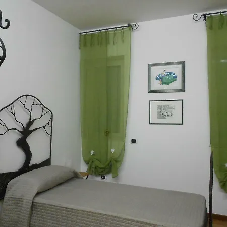 Latorre Affittacamere Guest house *